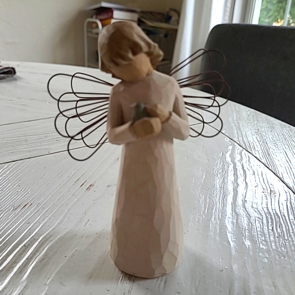 Willow Tree "Angel Of Healing" No Box/no Tag